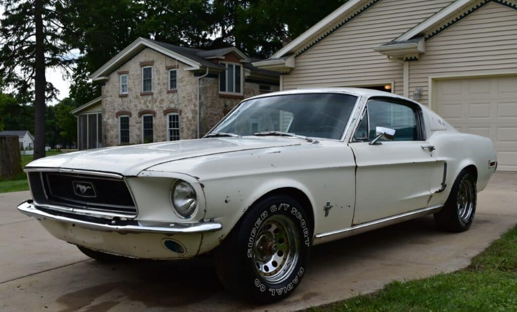 17 1968 Ford Mustang Fastback